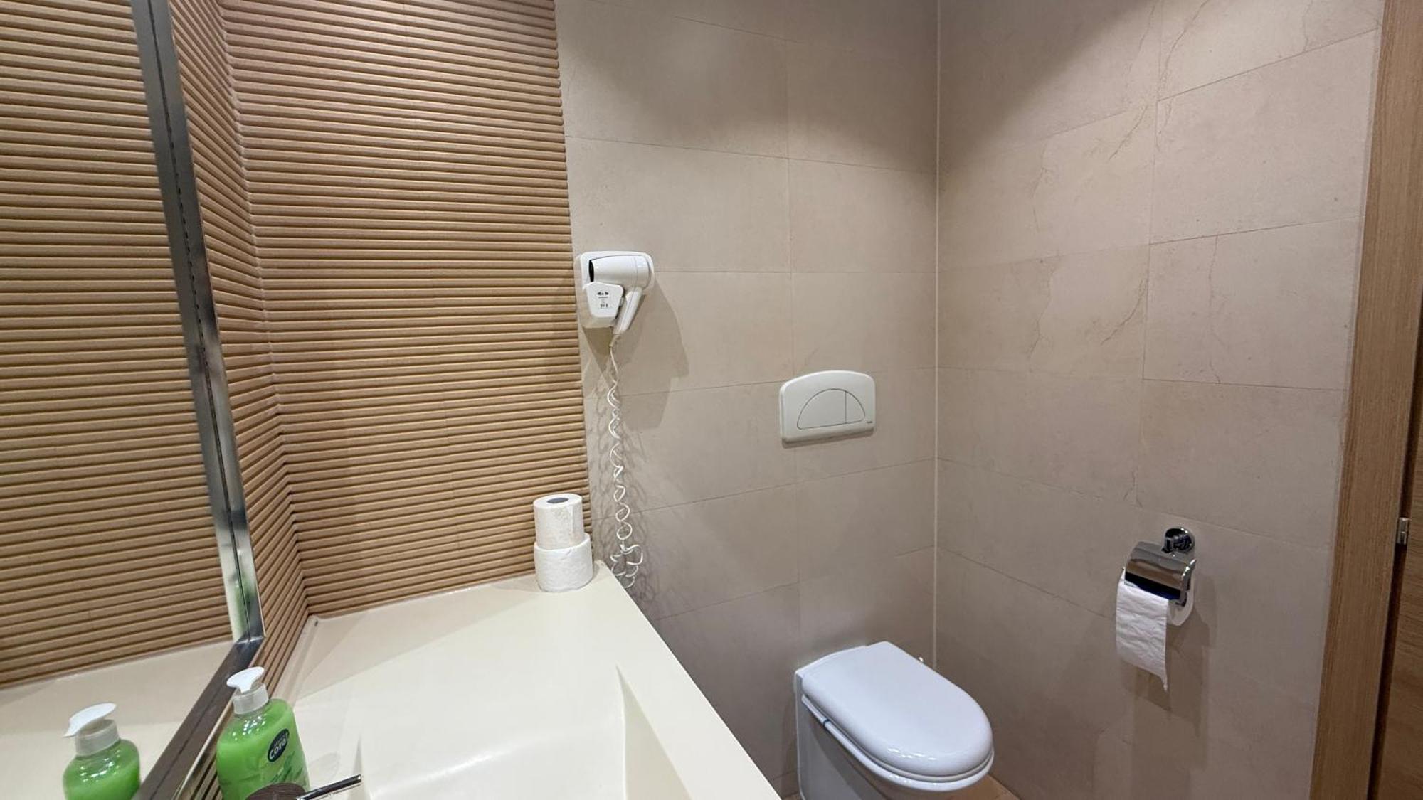 Rin Parcare Inclusa Langa Delta Apartament *